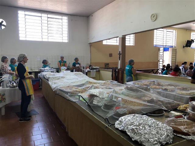 <i>Movimento Mãe Rainha: Chá Beneficente    (09/07/2018)</i>